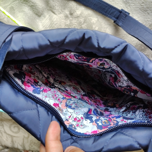 Vera Bradley Quilted Navy Shoulder Bag - Picture 4 of 4